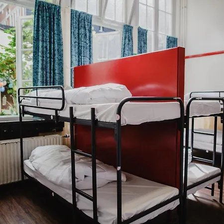 Shelter City Christian Hostal