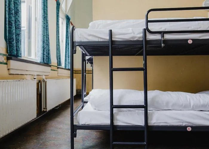 Auberge de jeunesse Shelter City Christian *